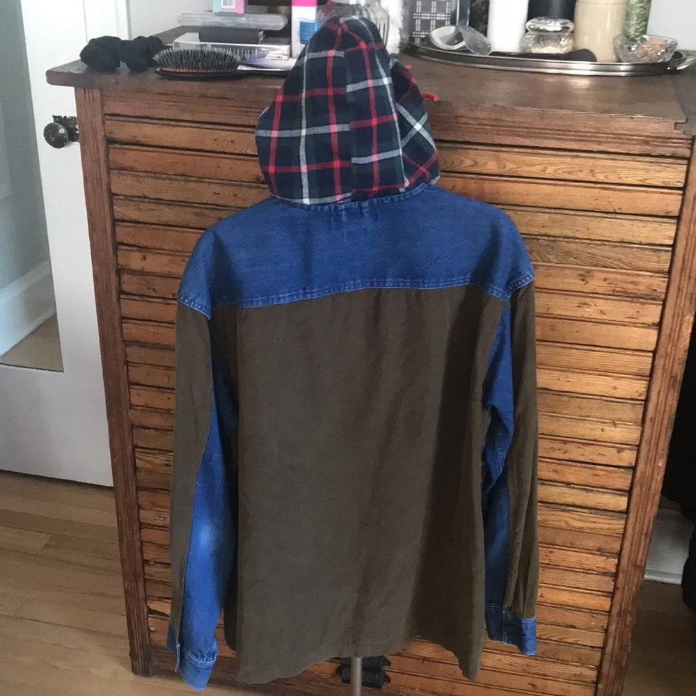 Urban Outfitters Plaid Denim Corduroy Button Down Shirt - Picture 5 of 9